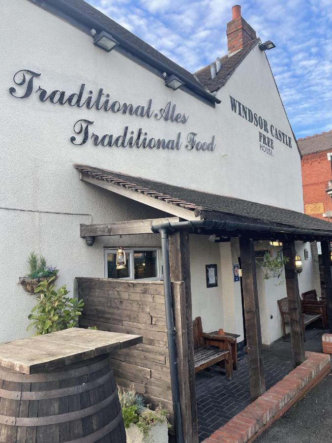 The Windsor Castle Inn Lye Exterior foto