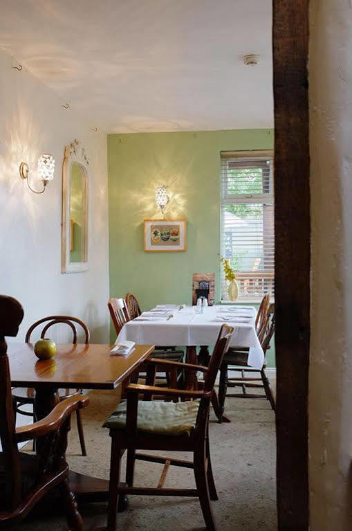 The Windsor Castle Inn Lye Exterior foto